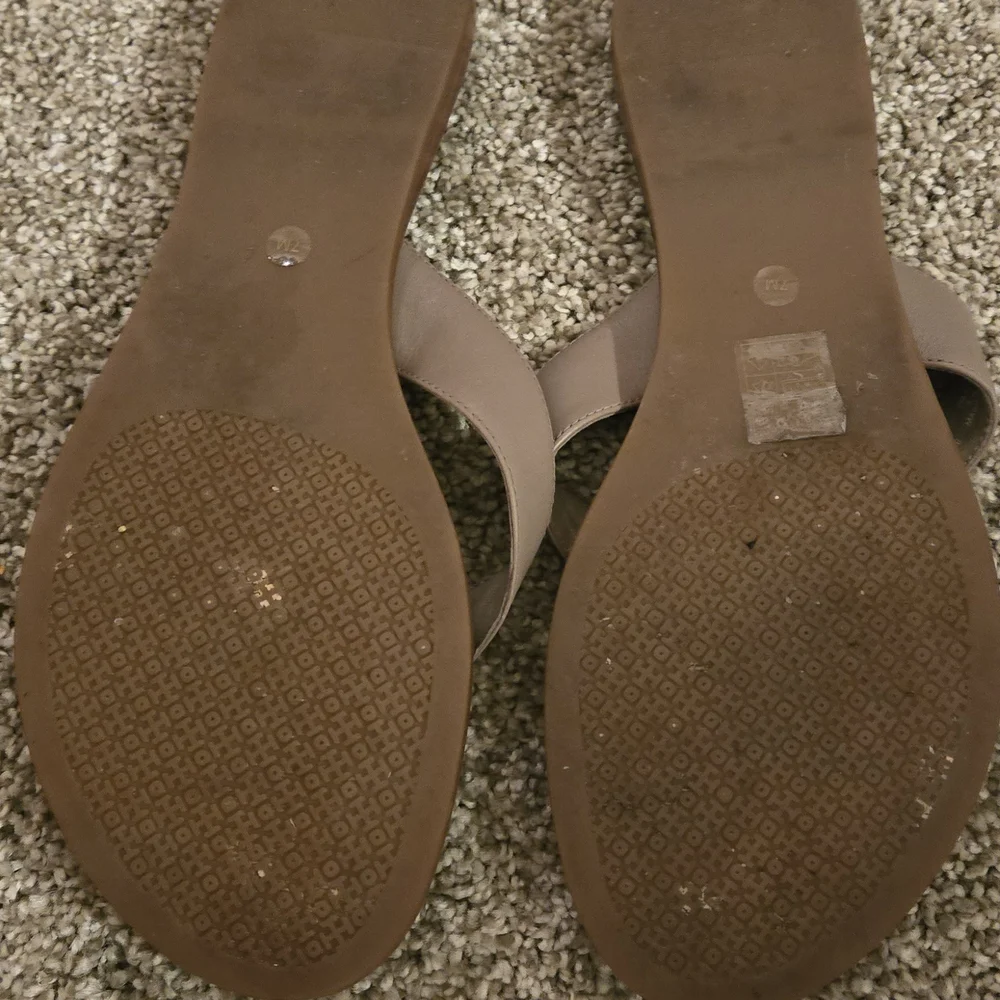 Tory Burch Women's Taupe Sandals with Gold Accent - Picture 3 of 3